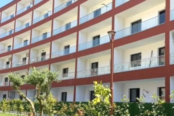 Shtepi ne shitje Apartament ne Durres, 1+1, Mobilimi Bosh, pa mobiluar, Pagesa 78,353  Euro.
