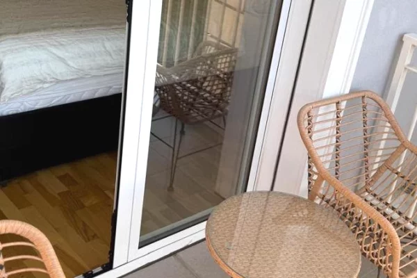 Shtepi ne shitje Apartament ne Tirane, 2+1, Mobilimi E mobiluar, Pagesa 370,000  Euro.