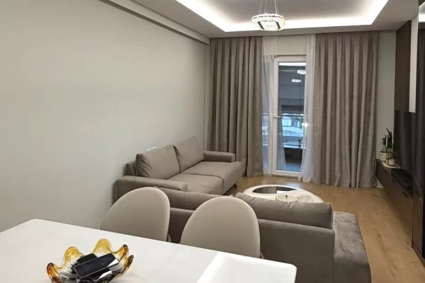 Shtepi ne shitje Apartament ne Tirane, 2+1, Mobilimi E mobiluar, Pagesa 295,000  Euro.