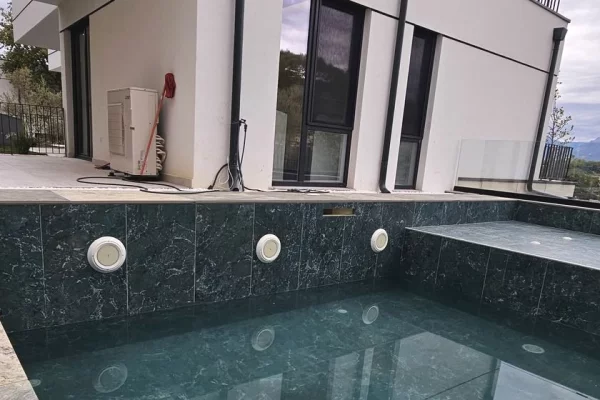 🏡 JEPET ME QIRA VILË ME PISHINË PRIVATE | FOREST RESIDENCE 🌿🏊