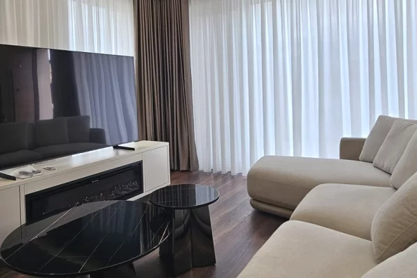 Shtepi me qera Apartament ne Tirane, 3+1, Mobilimi E mobiluar, Pagesa 4,000  Euro.