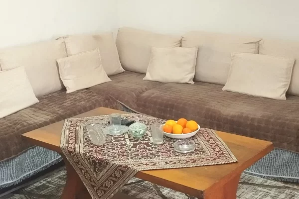 Shtepi ne shitje Apartament ne Tirane, 2+1, Mobilimi E mobiluar, Pagesa 150,000  Euro.