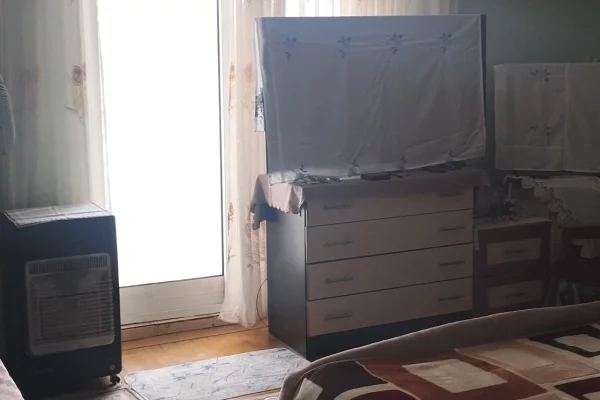 Shtepi ne shitje Apartament ne Tirane, 2+1, Mobilimi E mobiluar, Pagesa 150,000  Euro.