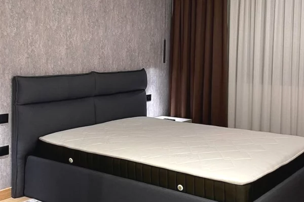 Shtepi ne shitje Apartament ne Tirane, 2+1, Mobilimi E mobiluar, Pagesa 18,500,000  Leke.