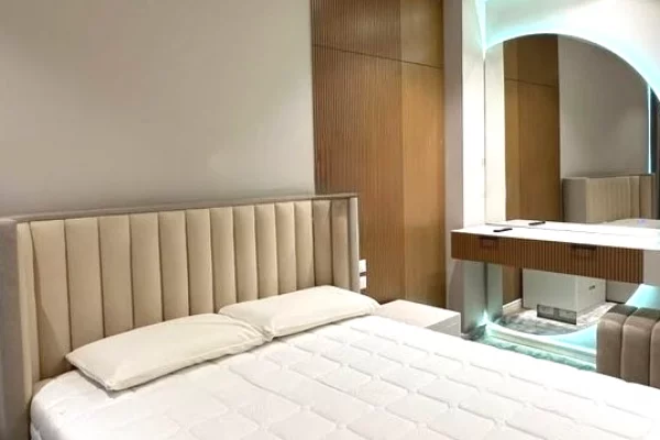 Shtepi me qera Apartament ne Tirane, 2+1, Mobilimi E mobiluar, Pagesa 2,500  Euro.