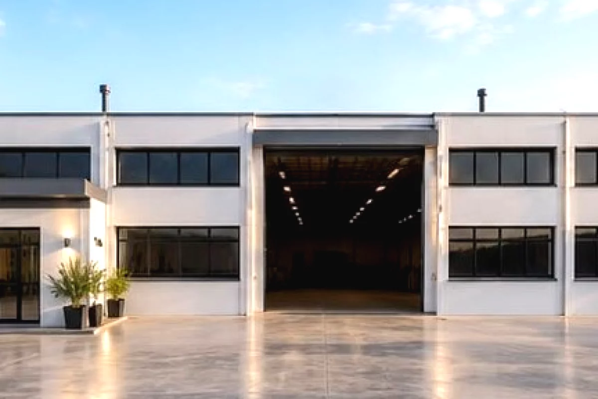 SHITET KAPANON INDUSTRIAL | AUTOSTRADA TIRANE–DURRES 📍