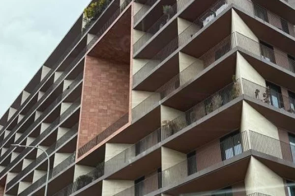 Shtepi me qera Apartament ne Tirane, 3+1, Mobilimi E mobiluar, Pagesa 3,200  Euro.