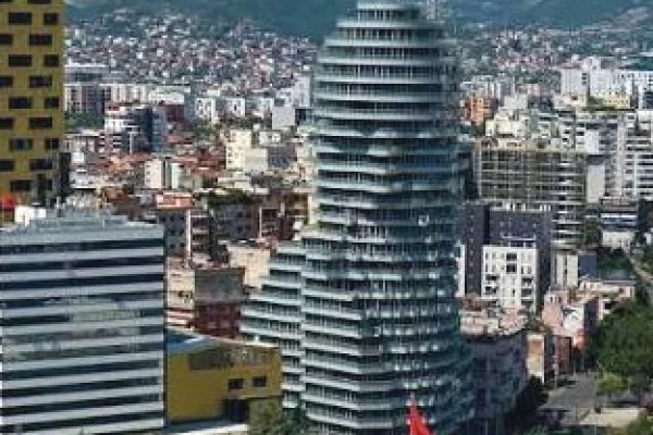 Shtepi ne shitje Apartament ne Tirane, 3+1, Mobilimi Bosh, pa mobiluar, Pagesa 878,150  Euro.