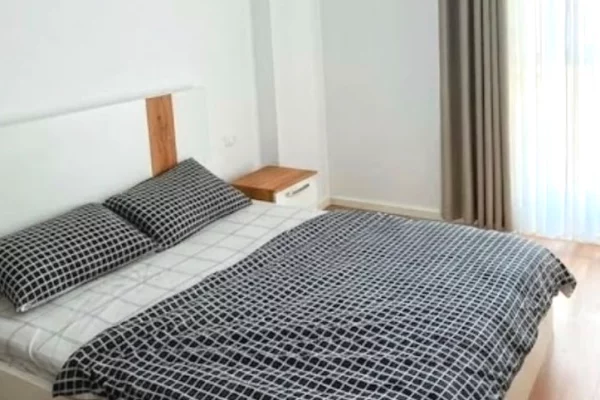 Shtepi me qera Apartament ne Tirane, 2+1, Mobilimi E mobiluar, Pagesa 75,000  Leke.