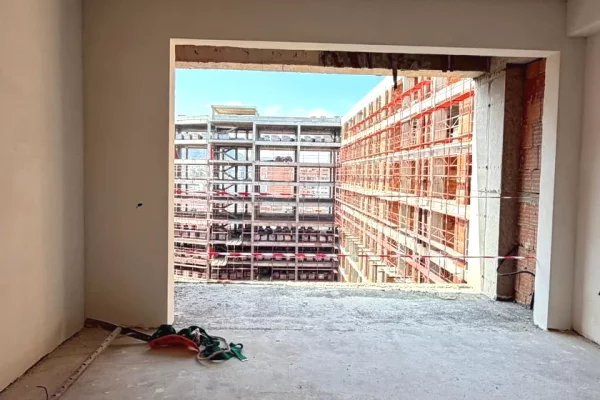 Apartment for sale in Tirana 2+1, Emty