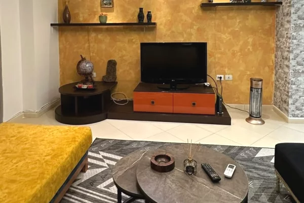 Shtepi me qera Apartament ne Tirane, 2+1, Mobilimi E mobiluar, Pagesa 100,000  Leke.