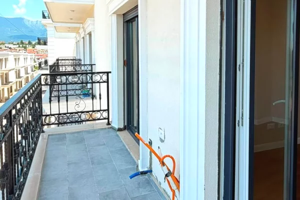 Apartment for sale in Tirana 1+1, Emty