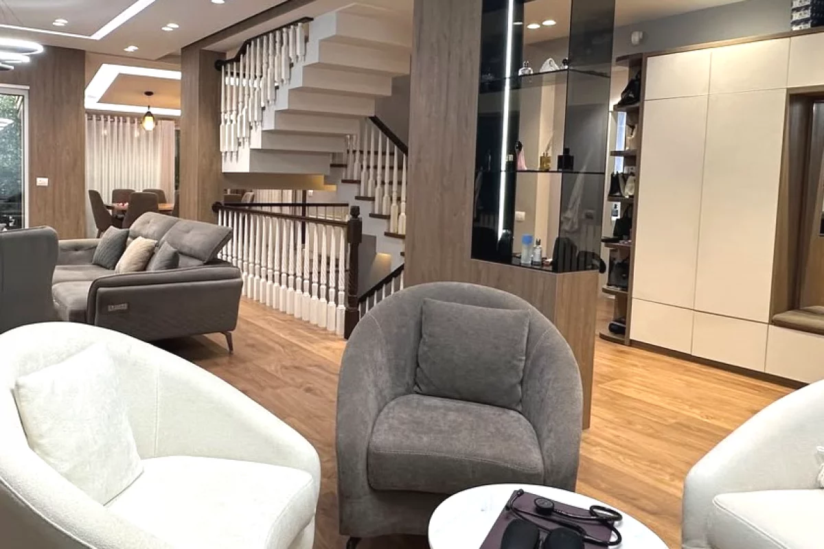 Luxury villas for sale in Tirana 3+1, Furnished