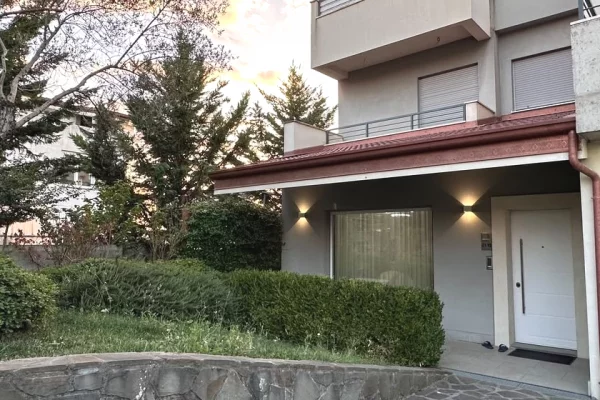 Luxury villas for sale in Tirana 3+1, Furnished
