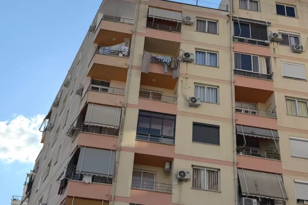 Apartment for sale in Tirana 2+1, Emty