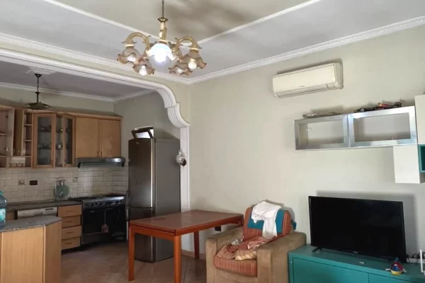 Shtepi ne shitje 3+1 ne Tirane - 45,000,000 Leke