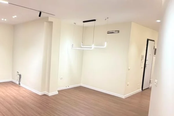 Shtepi ne shitje Apartament ne Tirane, 2+1, Mobilimi Bosh, pa mobiluar, Pagesa 18,300,000  Leke.