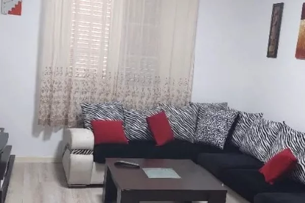 Shtepi me qera 2+1 ne Tirane - 65,000 Leke
