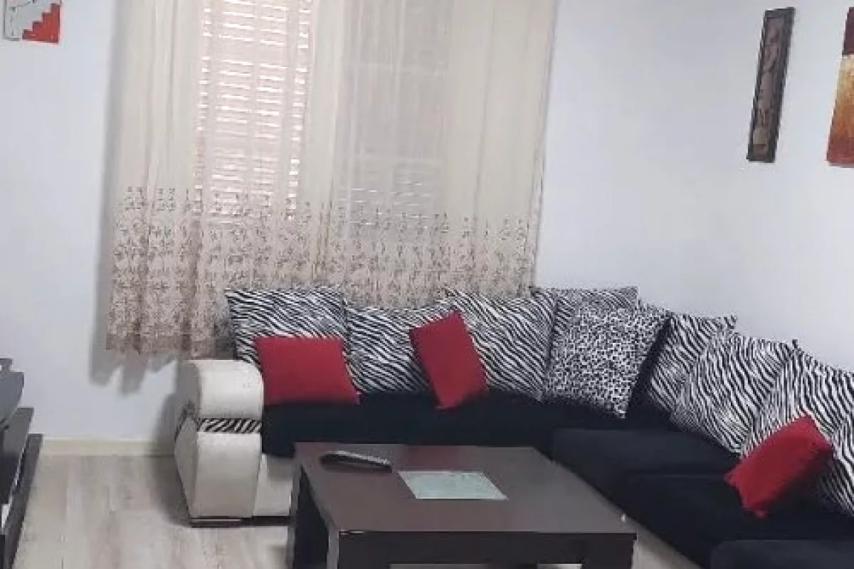Shtepi me qera Apartament ne Tirane, 2+1, Mobilimi E mobiluar, Pagesa 65,000  Leke.