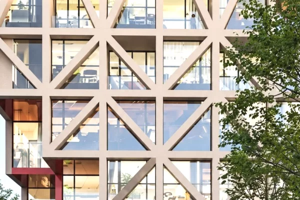 Shtepi ne shitje Apartament ne Tirane, 2+1, Mobilimi Bosh, pa mobiluar, Pagesa 309,120  Euro.