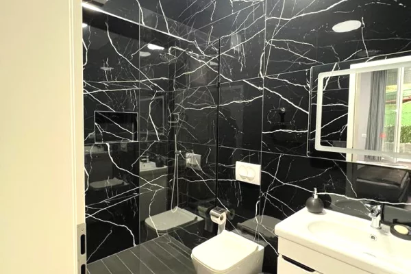 Shtepi me qera Apartament ne Tirane, 2+1, Mobilimi E mobiluar, Pagesa 65,000  Leke.
