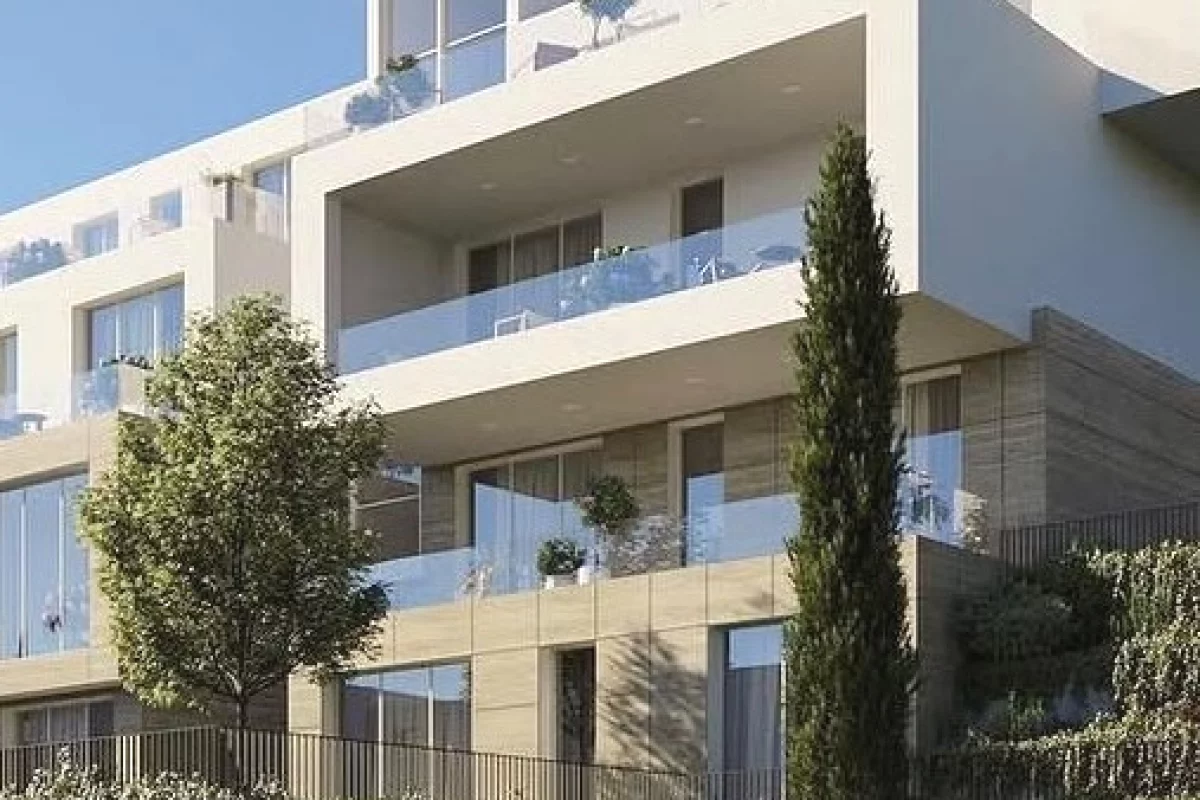 Shtepi ne shitje Apartament ne Tirane, 3+1, Mobilimi Bosh, pa mobiluar, Pagesa 357,207  Euro.