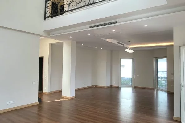 Luxury villas for sale in Tirana 5+1, In Part