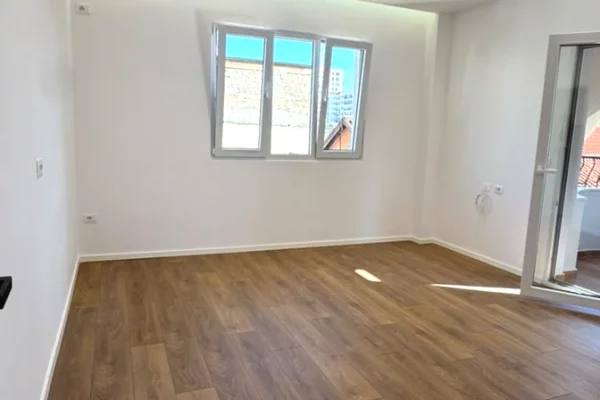 Apartment for sale in Tirana 1+1, Emty