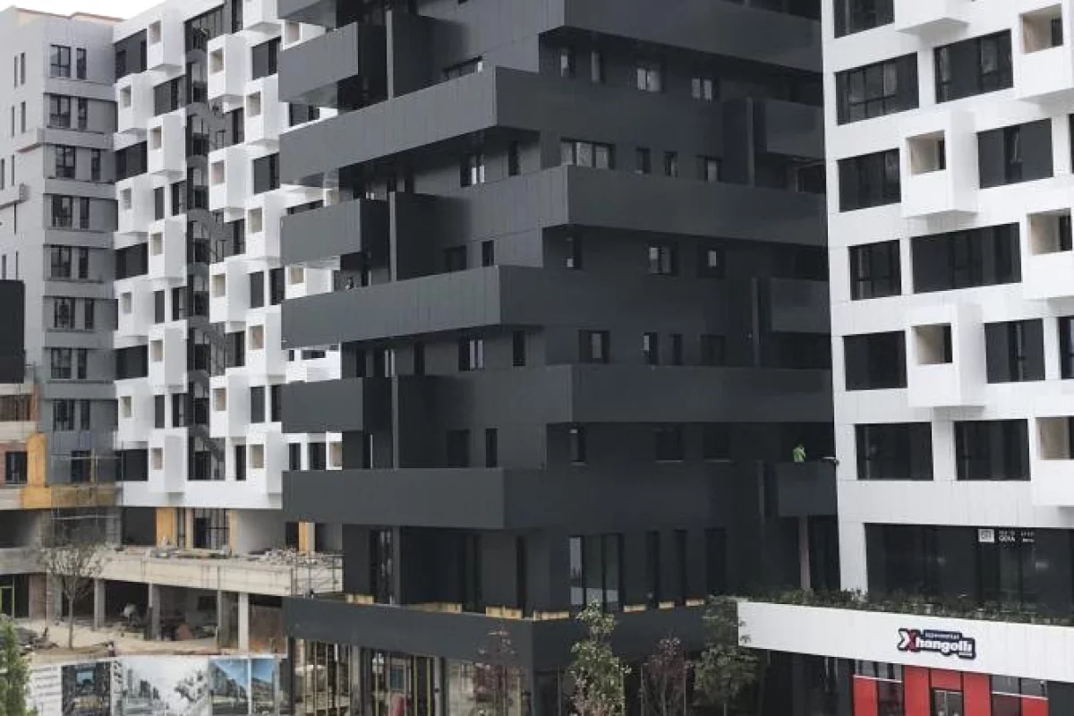 Shtepi ne shitje Apartament ne Tirane, Garsoniere, Mobilimi E mobiluar, Pagesa 150,000  Euro.