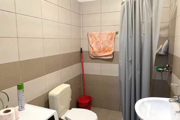 Appartamento in vendita a Tirana 1+1, Arredato
