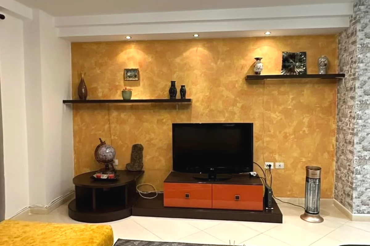 Shtepi me qera Apartament ne Tirane, 2+1, Mobilimi E mobiluar, Pagesa 100,000  Leke.