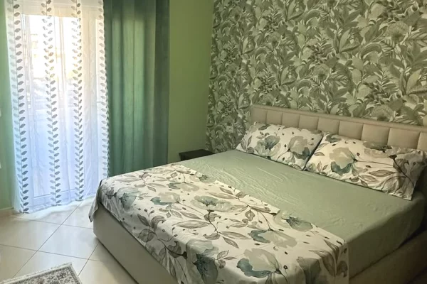 Shtepi me qera Apartament ne Tirane, 2+1, Mobilimi E mobiluar, Pagesa 100,000  Leke.