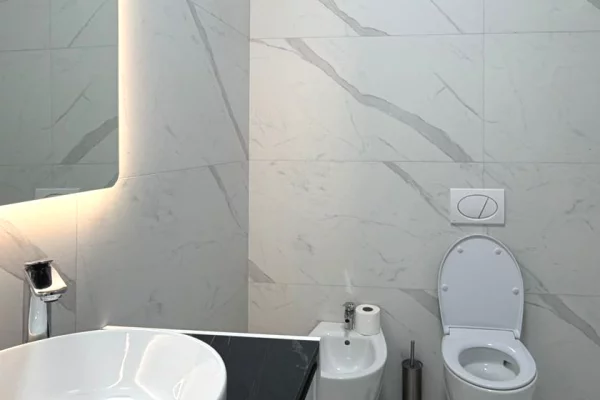 Shtepi me qera Apartament ne Tirane, 1+1, Mobilimi E mobiluar, Pagesa 120,000  Leke.