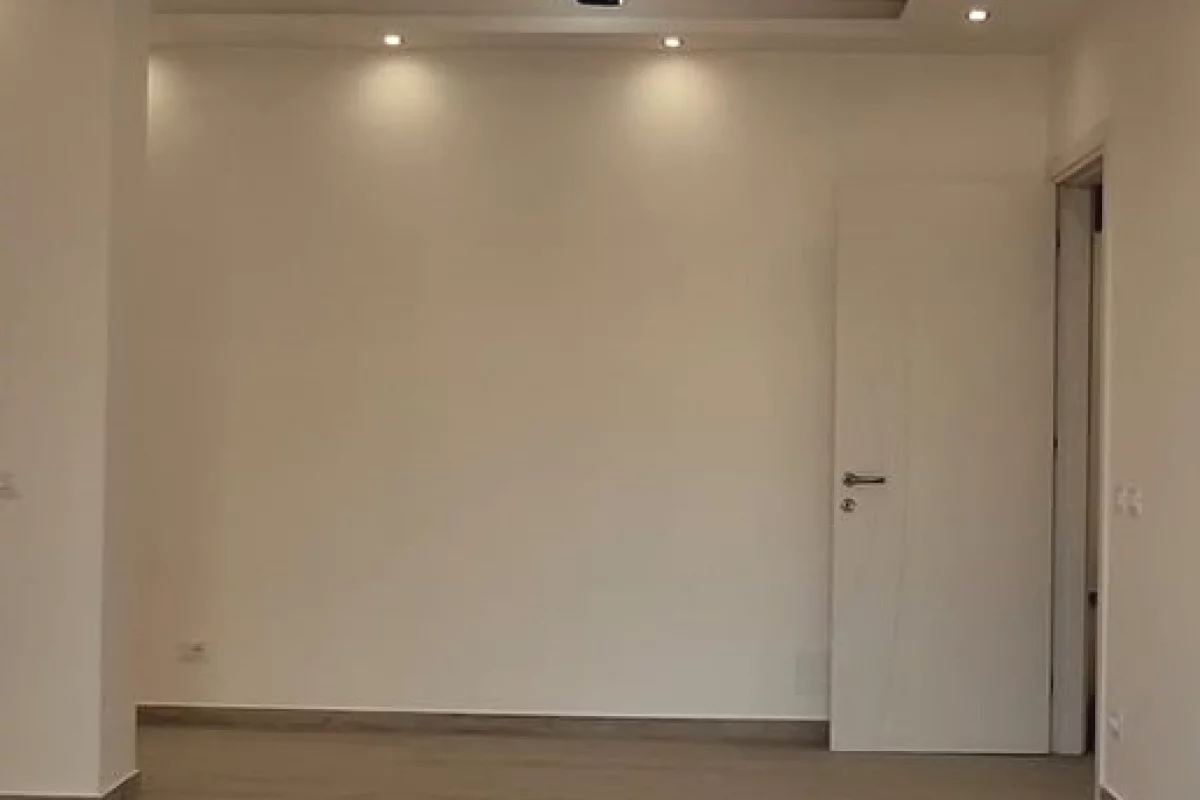 🏢 JEPET ME QIRA ZYRE – RRUGA E KOSOVAREVE, TIRANE