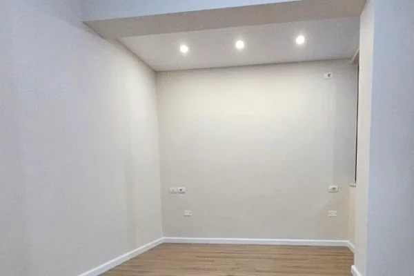 Apartment for sale in Tirana 1+1, Emty