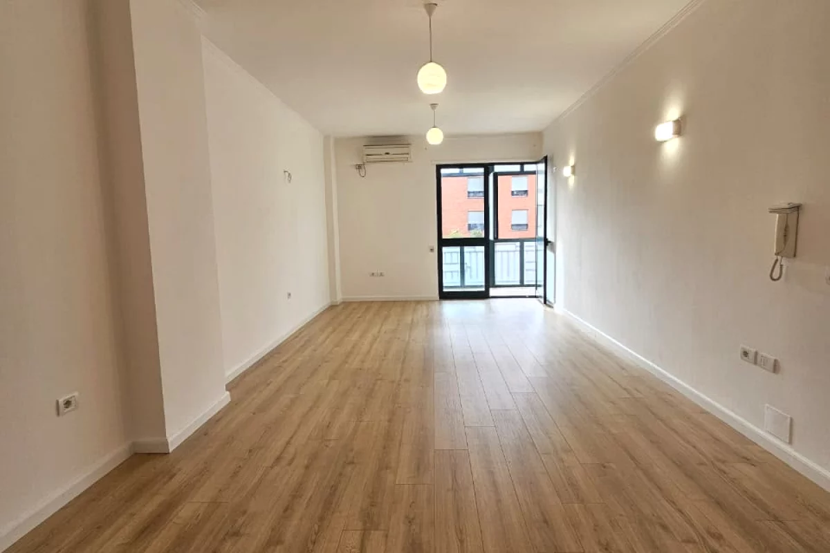 Apartment for sale in Tirana 1+1, Emty