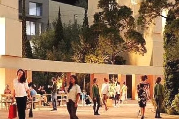 Shtepi ne shitje Apartament ne Himare, 2+1, Mobilimi Bosh, pa mobiluar, Pagesa 333,600  Euro.