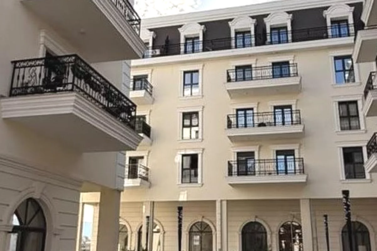 Appartamento in vendita a Tirana 3+1, Vuoto