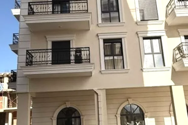 Appartamento in vendita a Tirana 3+1, Vuoto