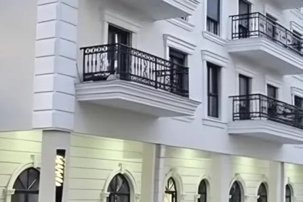 Appartamento in vendita a Tirana 3+1, Vuoto