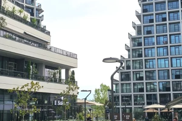 Shtepi ne shitje Apartament ne Tirane, 2+1, Mobilimi Bosh, pa mobiluar, Pagesa 521,300  Euro.