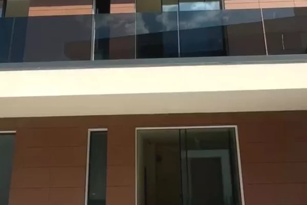Appartamento in vendita a Tirana 1+1, Vuoto