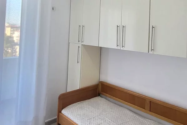 Appartamento in vendita a Tirana 3+1, Arredato