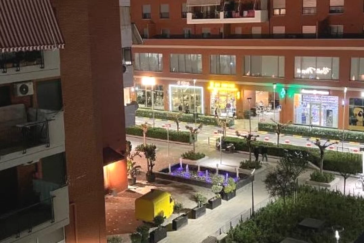Shtepi me qera Apartament ne Tirane, 3+1, Mobilimi E mobiluar, Pagesa 1,000  Euro.
