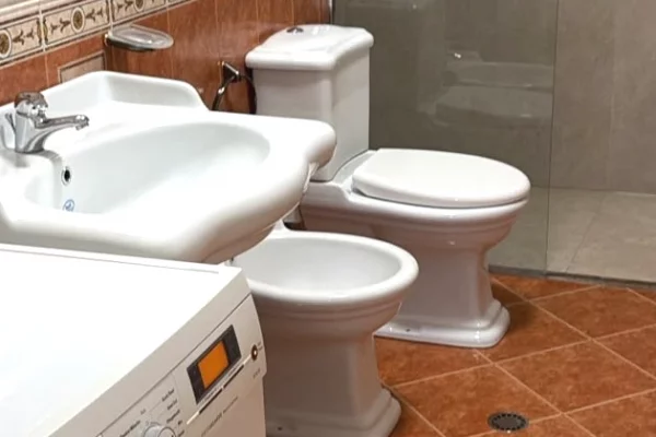 Shtepi me qera Apartament ne Tirane, 2+1, Mobilimi E mobiluar, Pagesa 80,000  Leke.