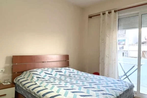 Shtepi me qera Apartament ne Tirane, 1+1, Mobilimi E mobiluar, Pagesa 60,000  Leke.