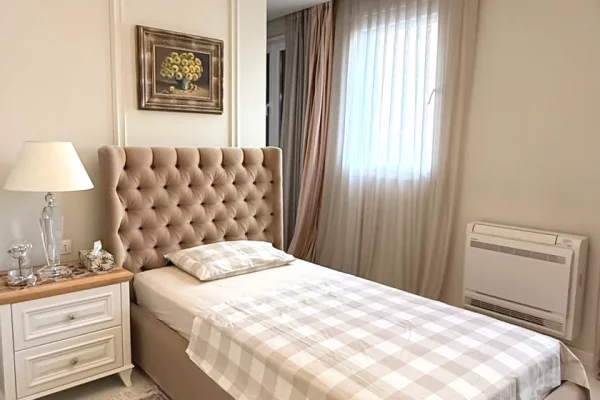 Shtepi ne shitje Apartament ne Tirane, 3+1, Mobilimi E mobiluar, Pagesa 565,000  Euro.