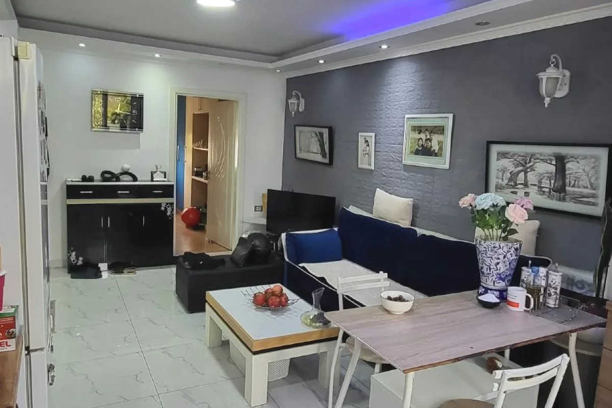 Appartamento in vendita a Tirana 2+1, Arredato