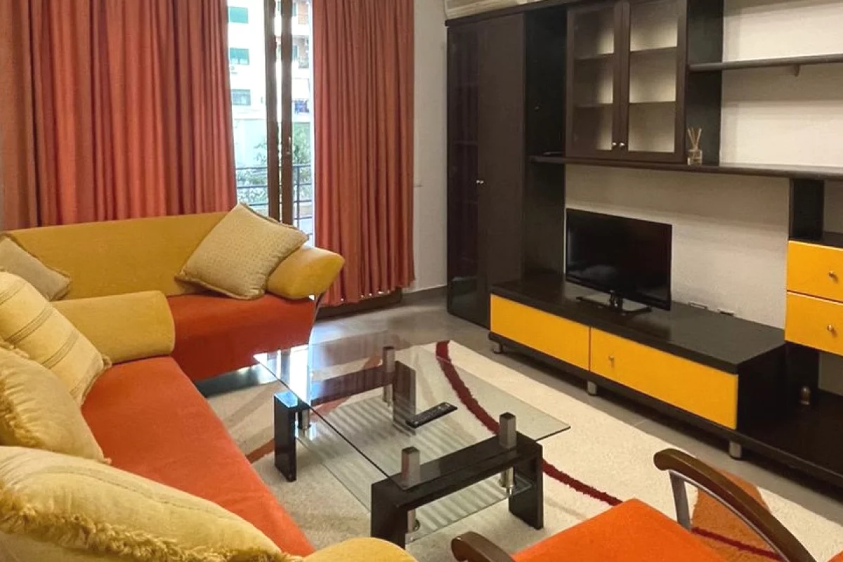 Shtepi me qera Apartament ne Tirane, 1+1, Mobilimi E mobiluar, Pagesa 45,000  Leke.