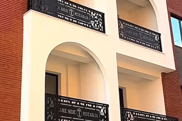 Shtepi ne shitje Apartament ne Tirane, 2+1, Mobilimi Bosh, pa mobiluar, Pagesa 9,700,000  Leke.
